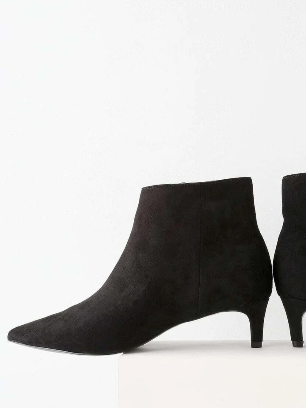 Charles By Charles David Kiss Kitten Heel Black Bootie Sz. 9 M Faux Suede NWOB